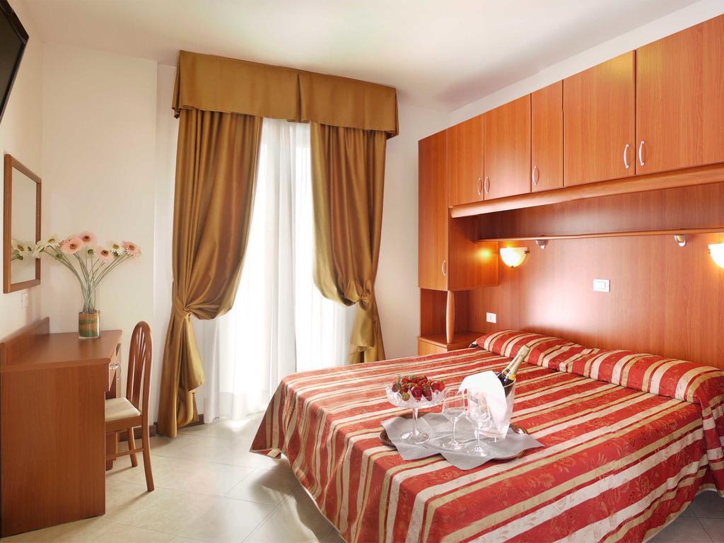 Hotel Storione Jesolo Extérieur photo
