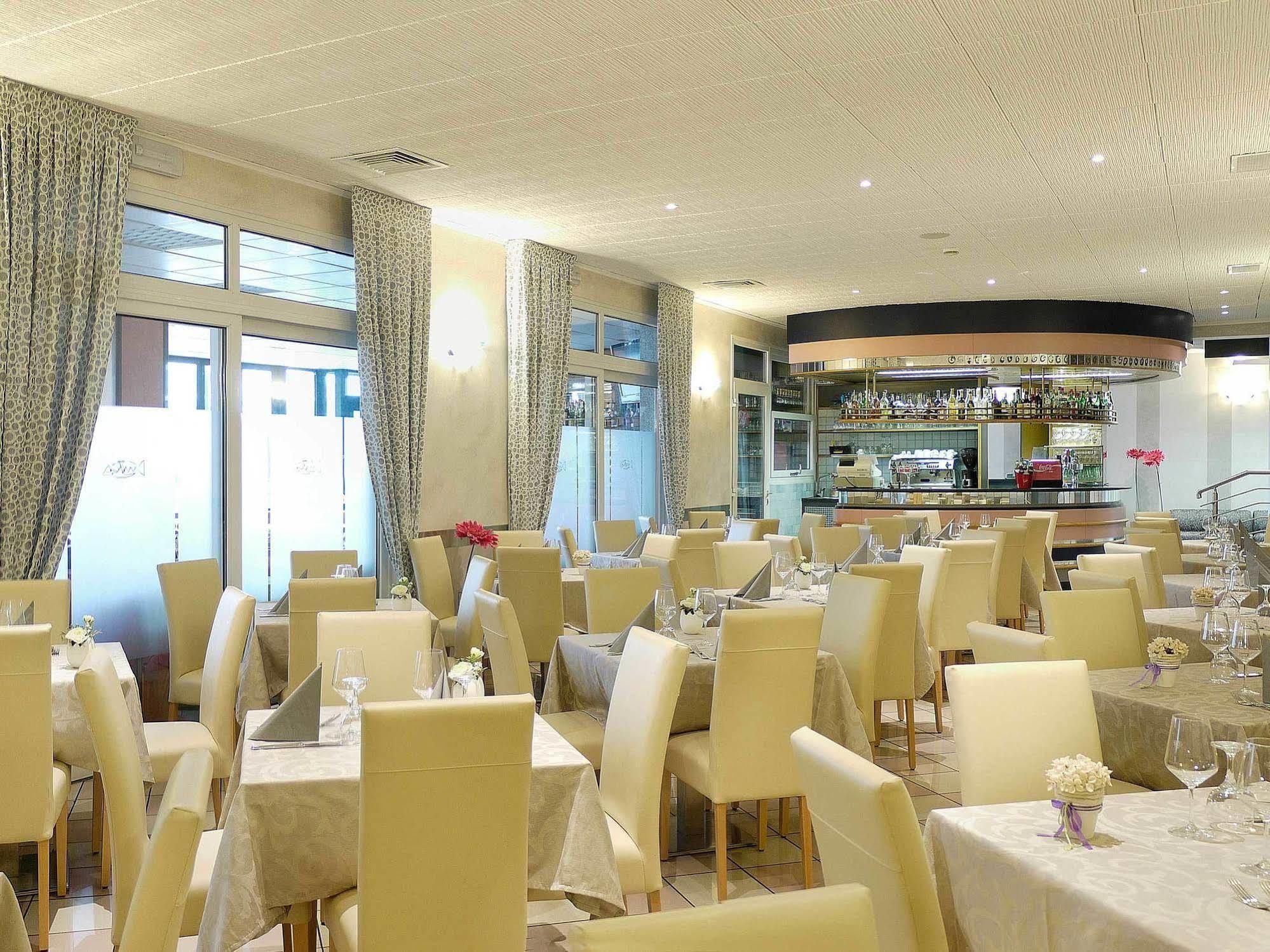 Hotel Storione Jesolo Extérieur photo