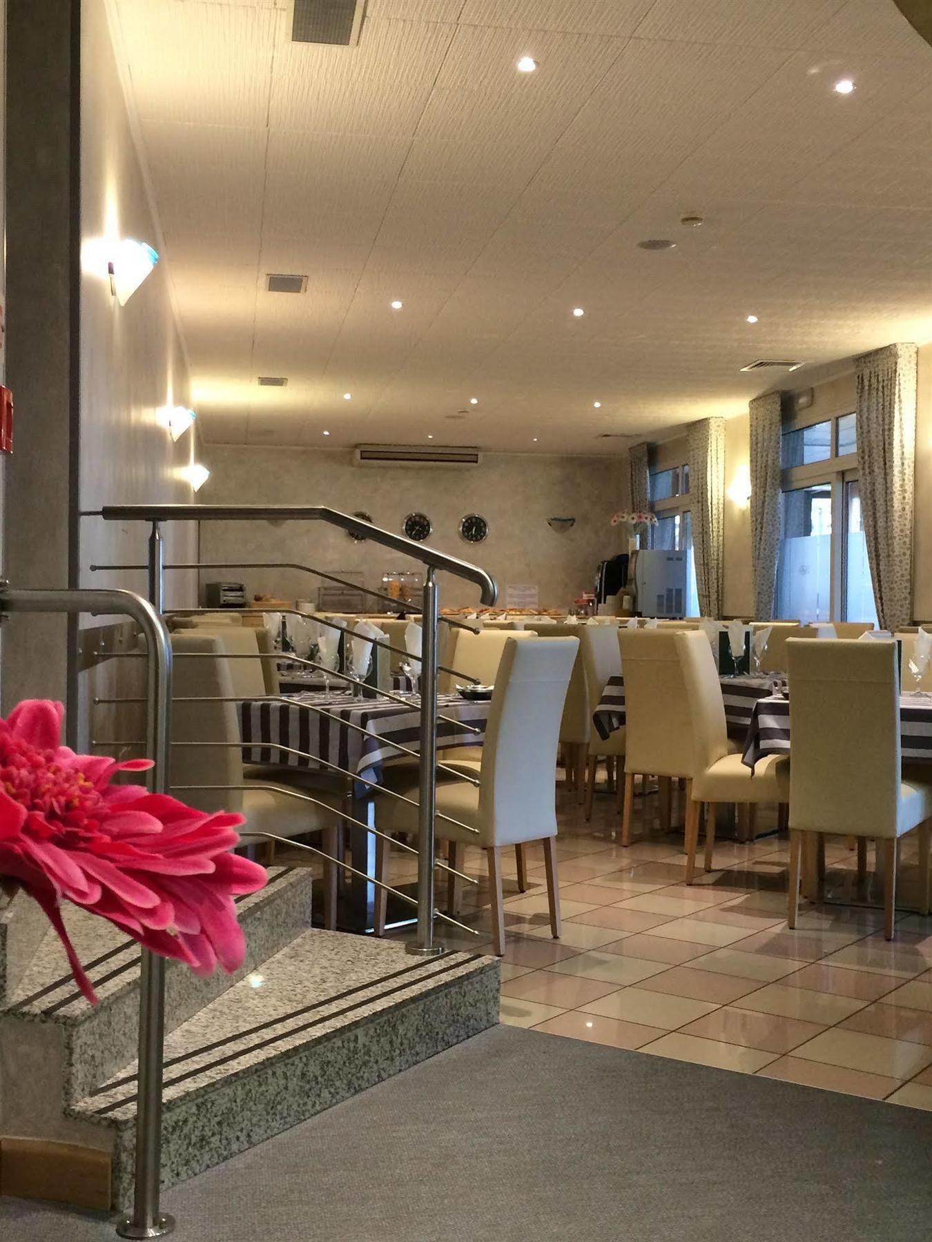 Hotel Storione Jesolo Extérieur photo
