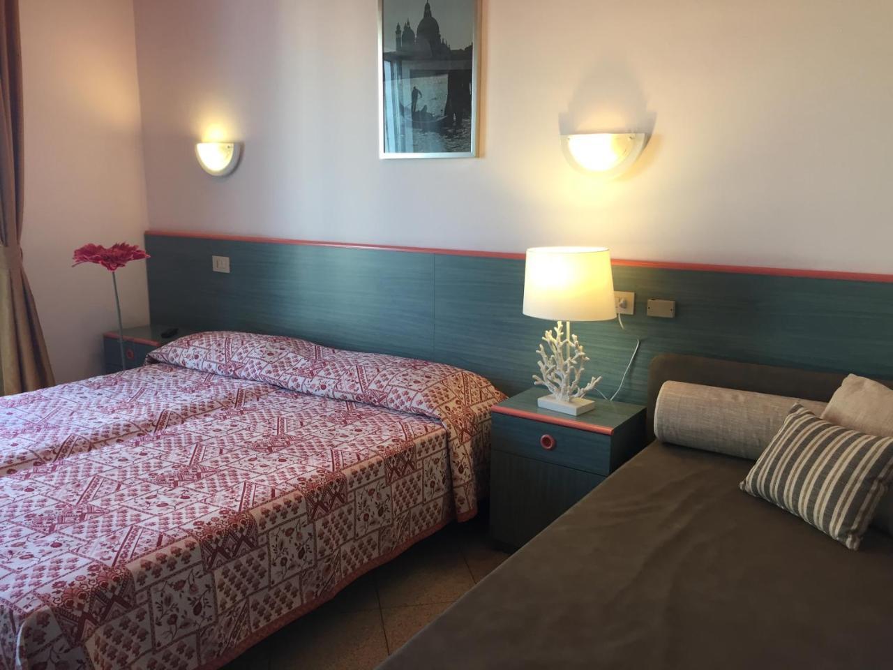 Hotel Storione Jesolo Extérieur photo